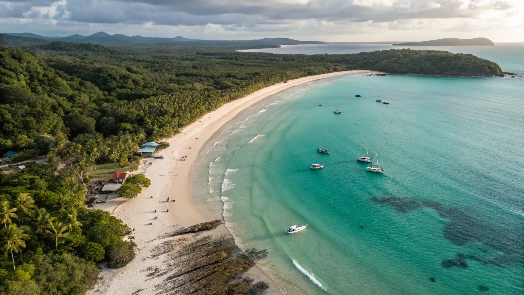 Descubra 10 Praias Desertas no Litoral Brasileiro para uma Viagem Inesquecível