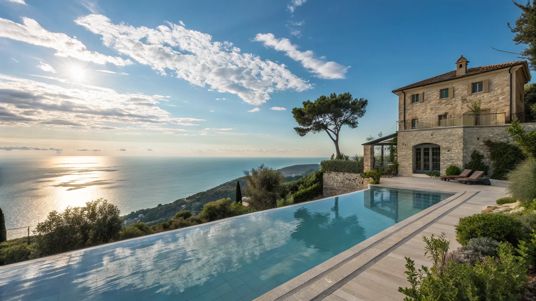 Case vacanze nelle Marche con piscina e vista sul mare: Guida agli affitti estivi perfetti