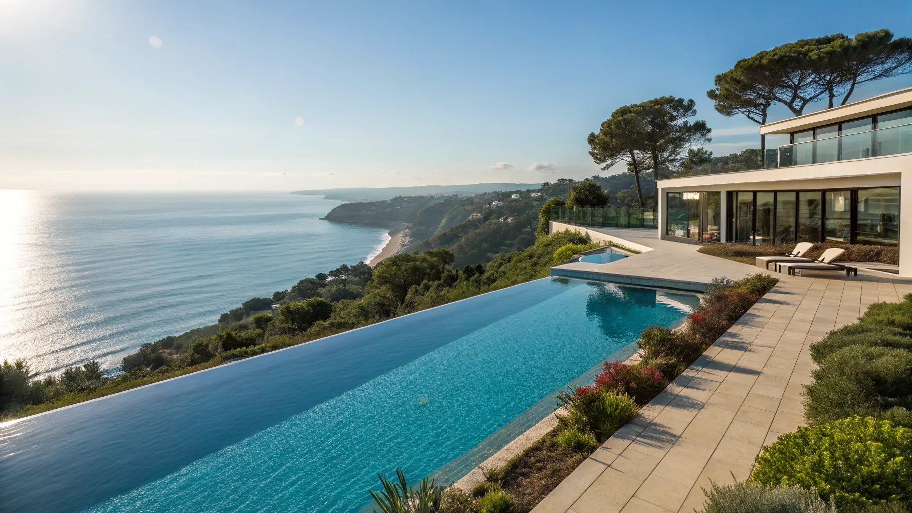 Retiros de Luxo no Litoral de Portugal: Piscinas Privativas para Férias Inesquecíveis